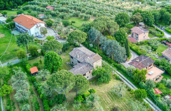 Para venda Casale Zona tranquila Colle Umberto I PG